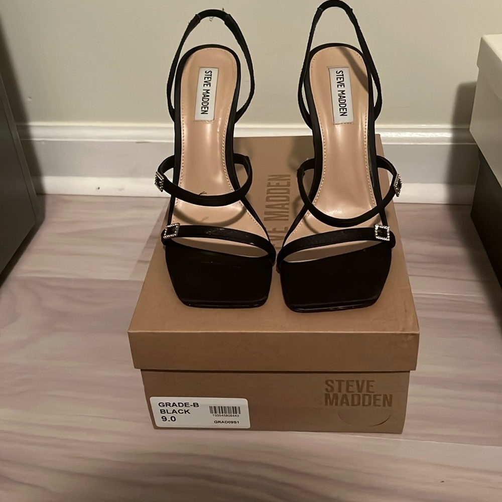 Satin black Steve Madden heel